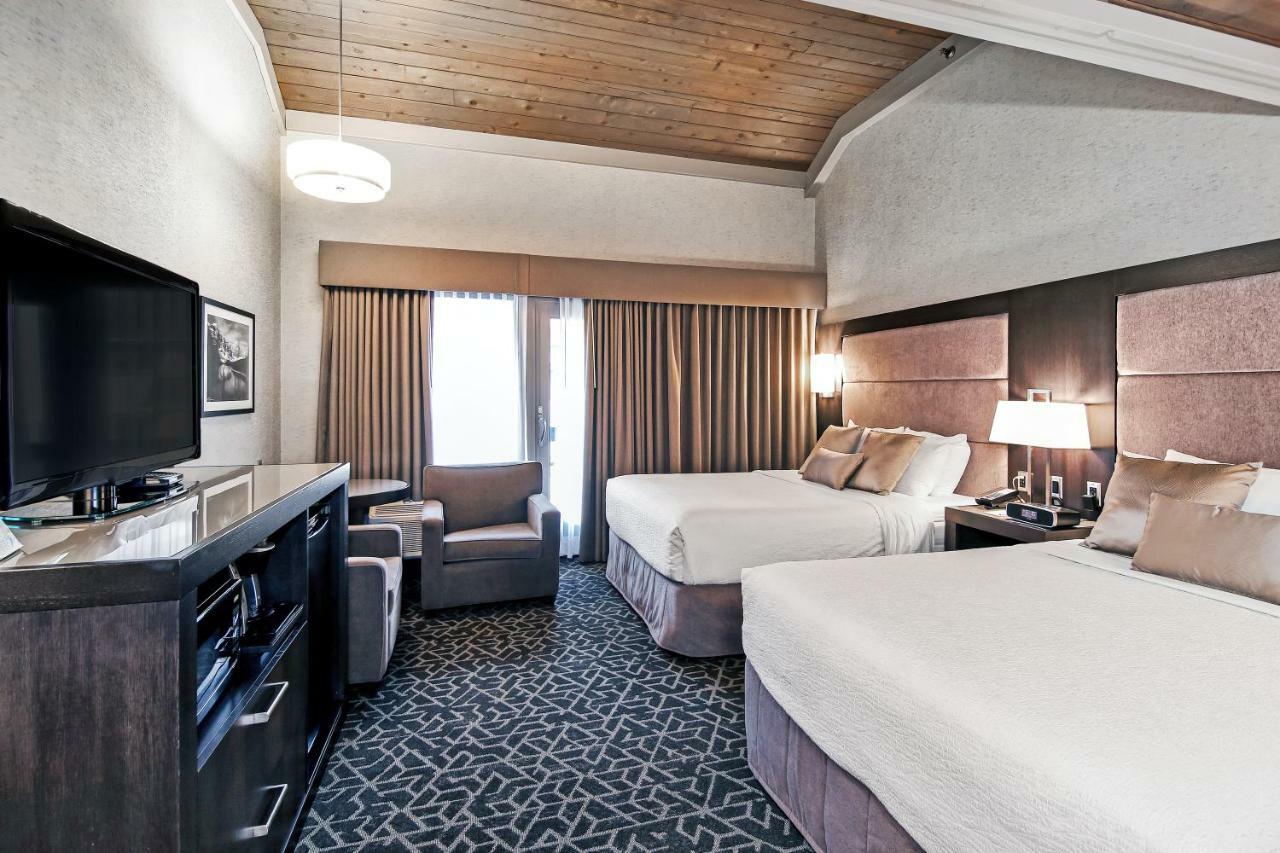Best Western Plus Banff International Lodge Exterior photo